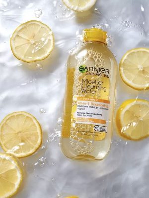 GARNIER SOLUTION MICELLAIRE À LA VITAMINE C :  Nettoyage et Éclat Facial